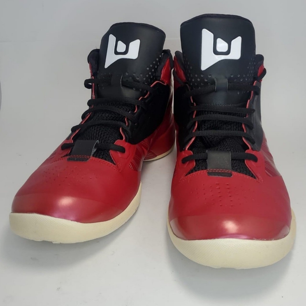 Red Jordan Fly Wade 2 ev